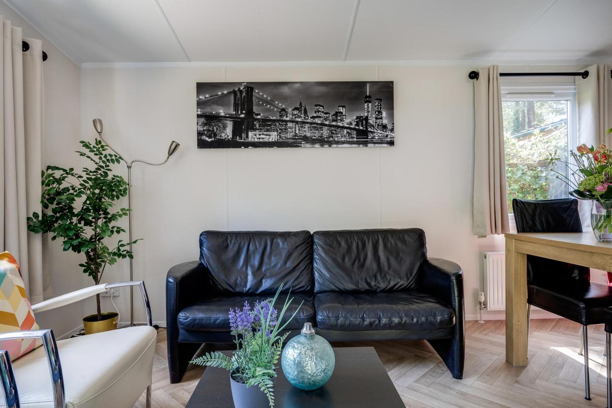Veluwe Hoenderloo Luxury Chalet With Private Sauna And Hot Tub - Swimming Pool Tennis Court Supermarket Bowling Alley Theatre And Entertainment For Children 外观 照片